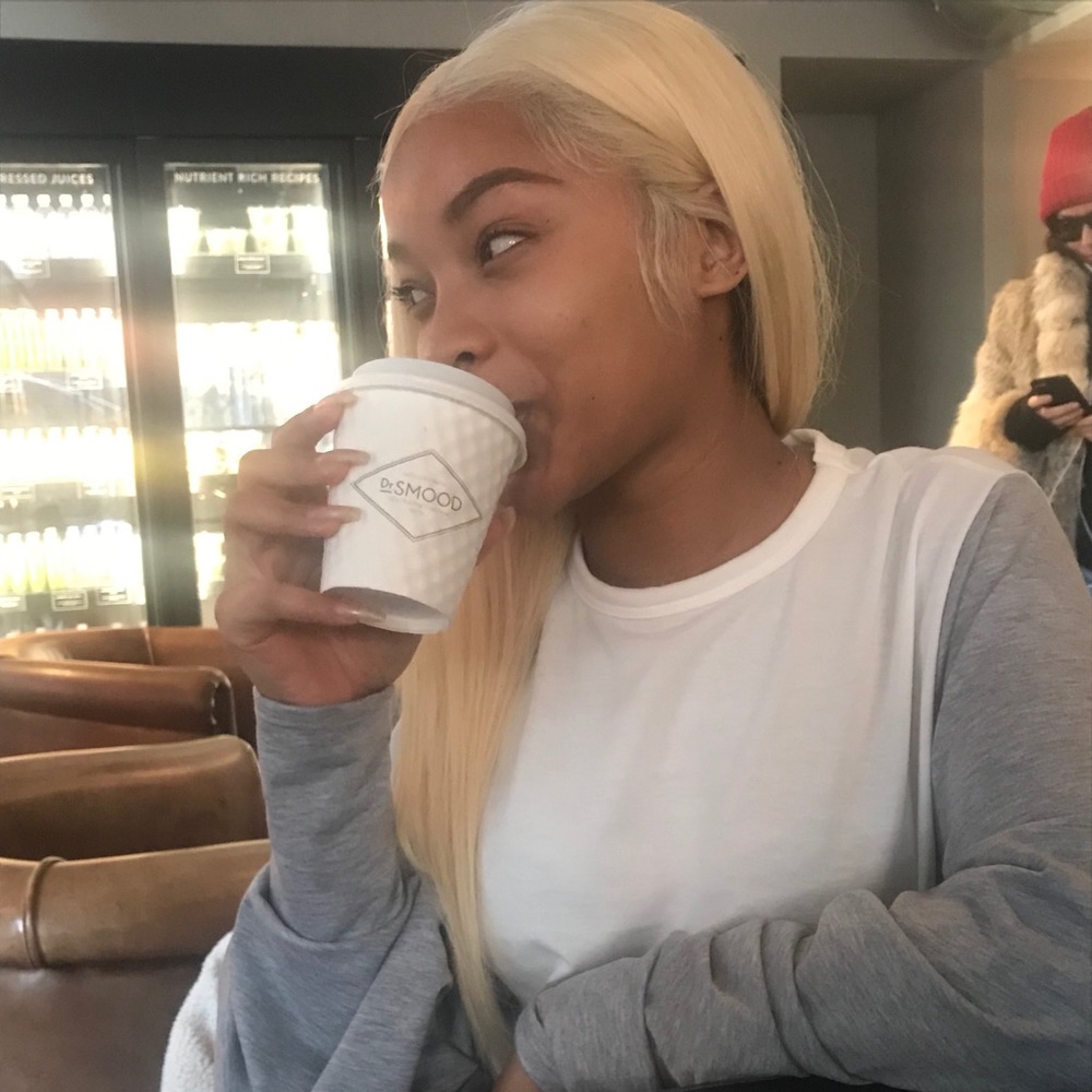 Meet your Posher, Kayla